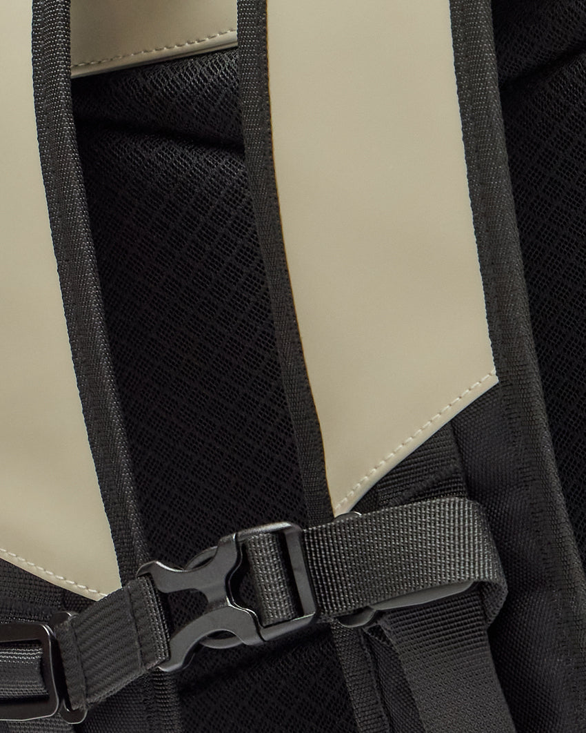 Executive Travel Daypack