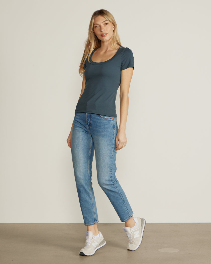 Drift Fitted Scoopneck Tee
