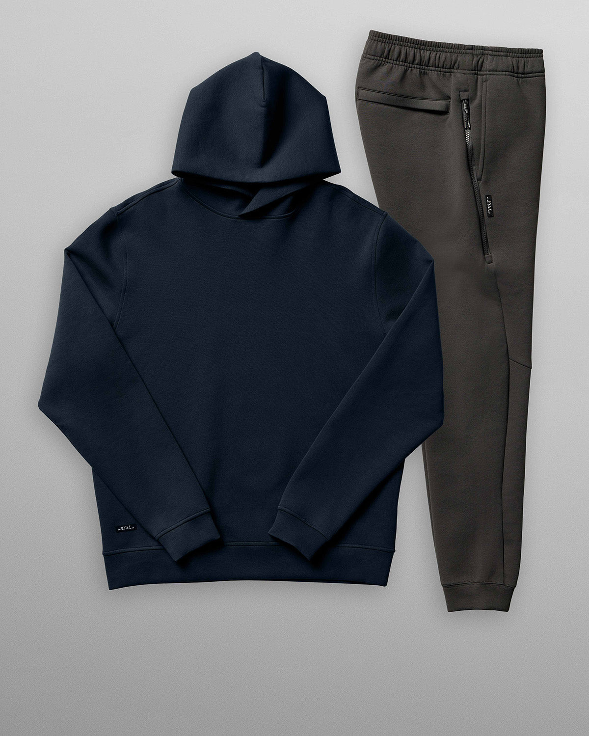 The Lounge & Roam Kit